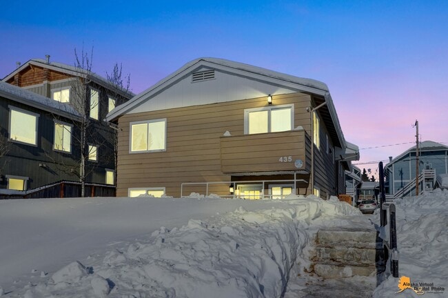 property at 435 E 10th Ave