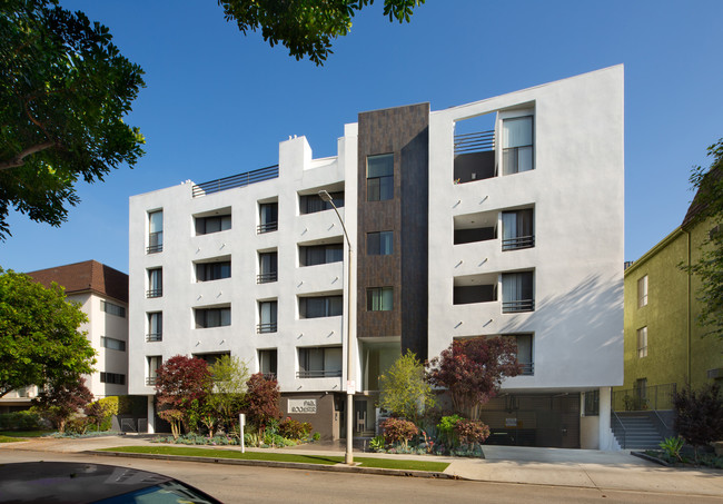 Park Rochester Apartments in Los Angeles, CA - Foto de edificio - Building Photo