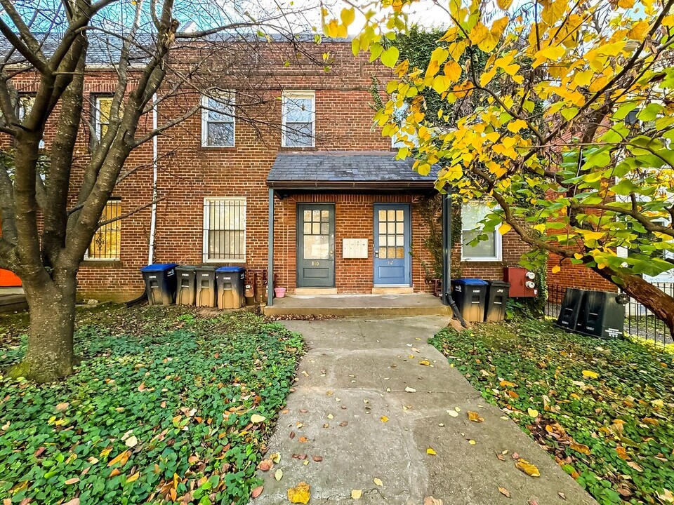 110 O St SW in Washington, DC - Building Photo