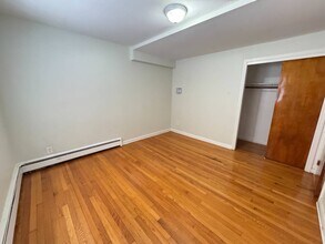 2425 Barnes Ave in Bronx, NY - Building Photo - Building Photo