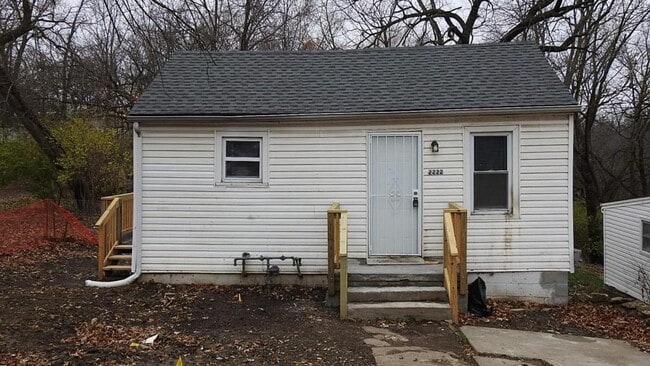 property at 2222 S Arlington Ave