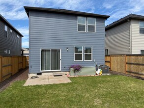 2623 Fenya St in Springfield, OR - Building Photo - Building Photo