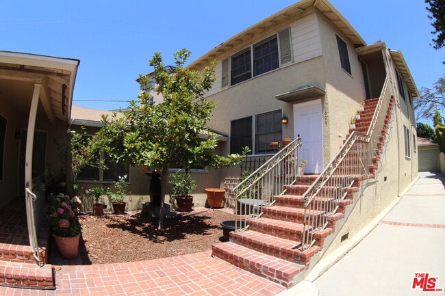 property at 1606 Glendon Ave
