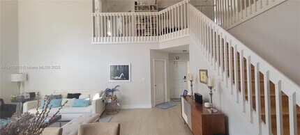 1055 Yellow Birch Ter in Hollywood, FL - Foto de edificio - Building Photo