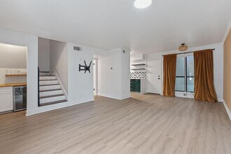 5807 Coventry Ln in Austin, TX - Building Photo - Building Photo
