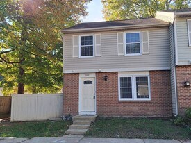 501 Chanticlar Ct in Newport News, VA - Building Photo