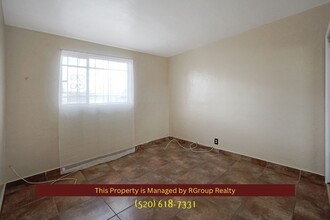 6301 E Calle Osito in Tucson, AZ - Building Photo - Building Photo