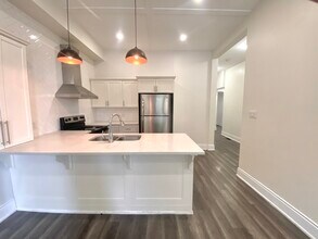 85 Victoria Ave N in Hamilton, ON - Building Photo - Building Photo