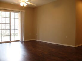 129 Knowledge Ave in Branson, MO - Building Photo