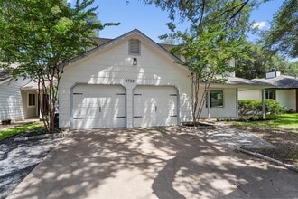 9730 Anderson Village Dr in Austin, TX - Foto de edificio - Building Photo