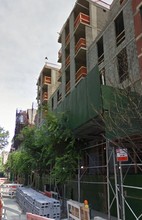 215 Sullivan St in New York, NY - Building Photo - Building Photo