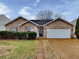 6005 Mountview Dr in Mount Juliet, TN - Building Photo