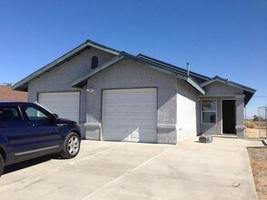 7625 Walpole Ave in California City, CA - Building Photo - Building Photo