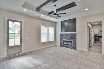 828 Corral Dr in Granbury, TX - Building Photo - Building Photo
