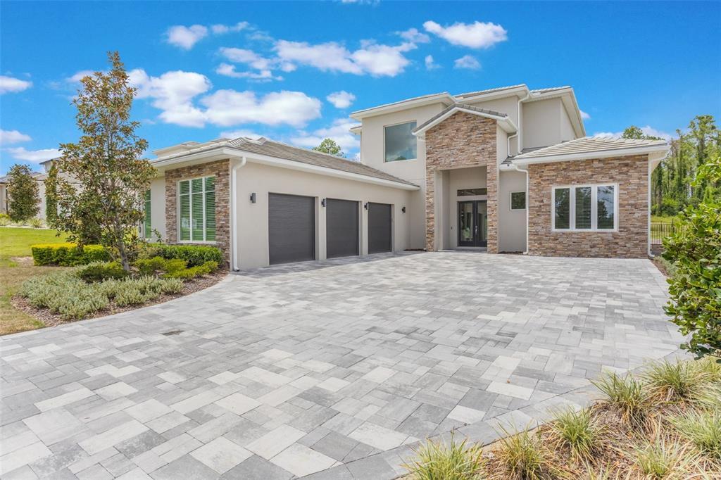 16110 Pendio Dr in Montverde, FL - Building Photo