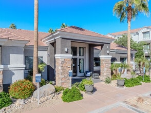 Enclave at Arrowhead in Peoria, AZ - Building Photo - Building Photo