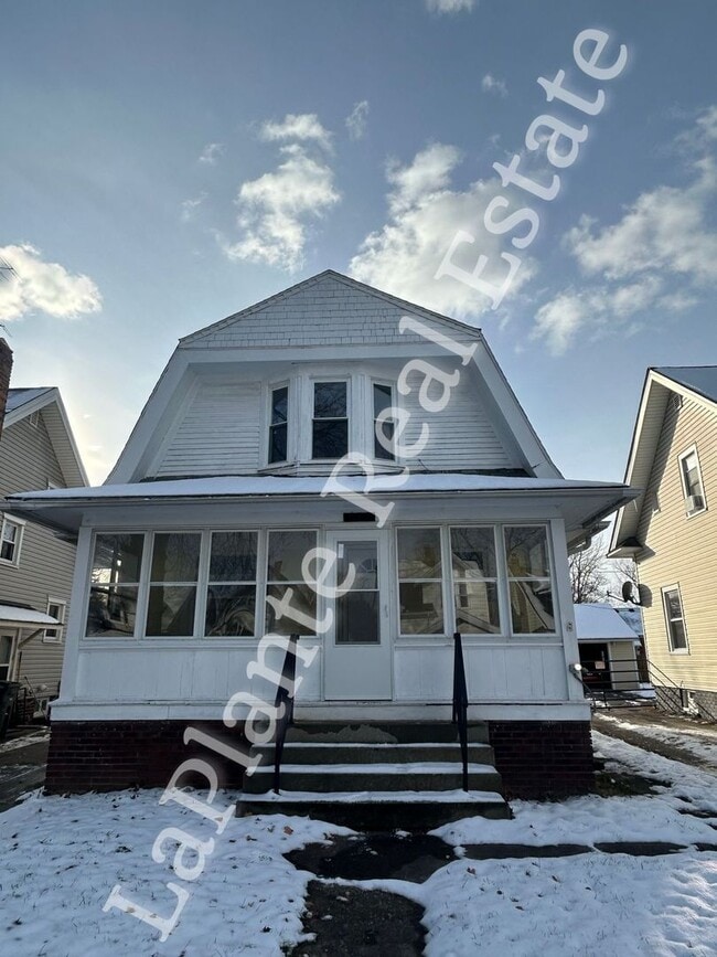 property at 926 Ogden Ave