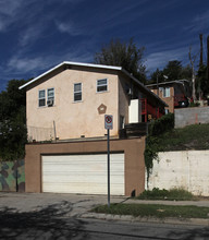 501 Isabel St in Los Angeles, CA - Building Photo - Building Photo