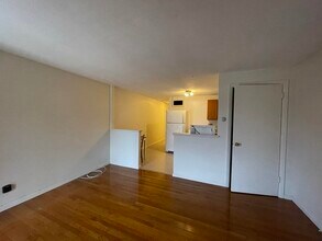 273 Charles St in Waltham, MA - Building Photo - Building Photo