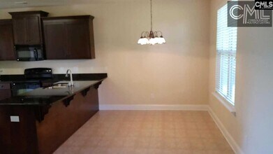 277 Birchfield Dr in Columbia, SC - Foto de edificio - Building Photo
