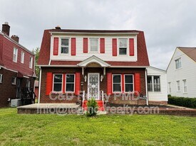 16105 Walden Ave in Cleveland, OH - Building Photo