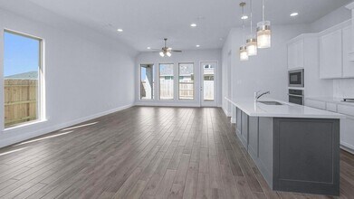 42624 Mystery Ln in Magnolia, TX - Building Photo - Building Photo