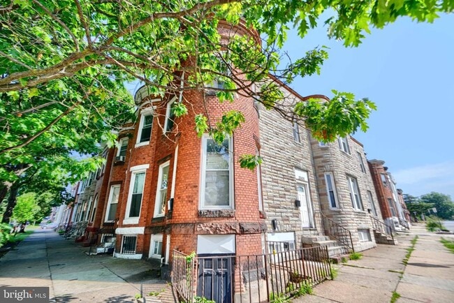 2300 N Fulton Ave in Baltimore, MD - Building Photo - Building Photo