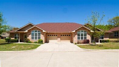 3900 Montecito in Fort Worth, TX - Building Photo - Building Photo