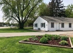 7606 N 2nd St, Unit N. 2nd in Machesney Park, IL - Building Photo