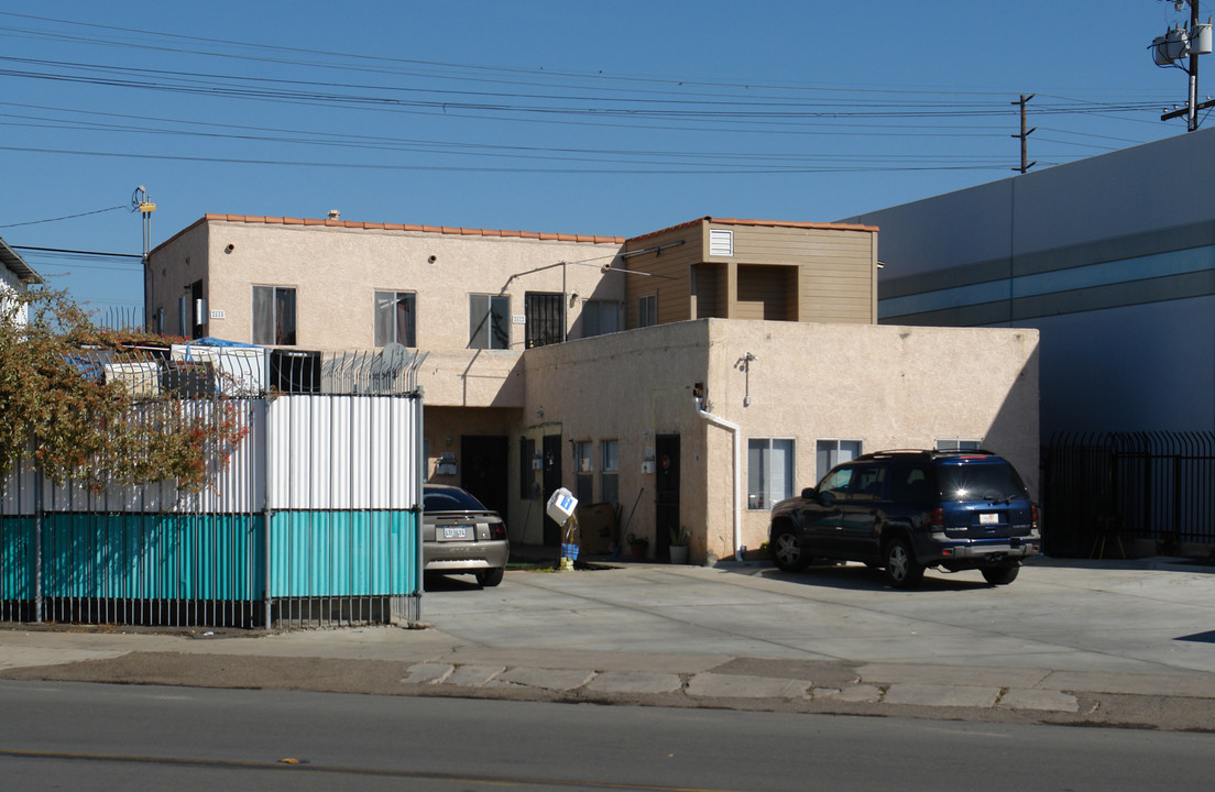 2604-2610 Main St in San Diego, CA - Building Photo