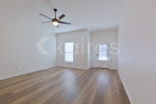 109 Hendrix Rd in Carencro, LA - Foto de edificio - Building Photo