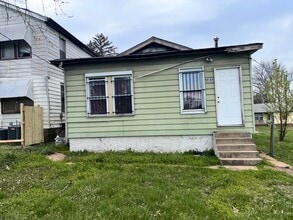 5654 Acme Ave in St. Louis, MO - Building Photo - Building Photo