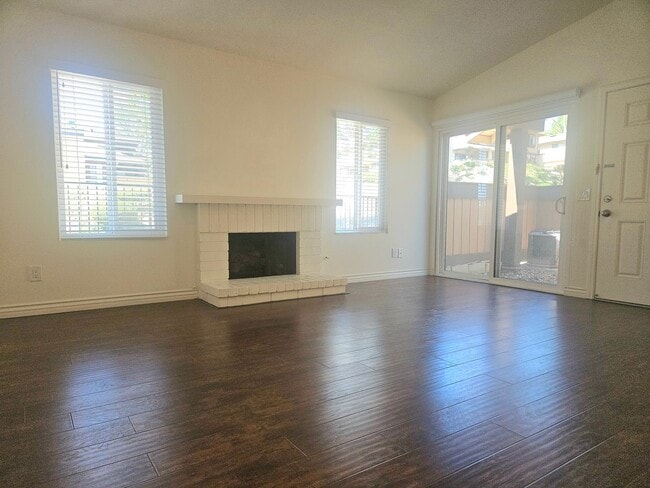 21700 Laurelrim Dr in Diamond Bar, CA - Building Photo - Building Photo