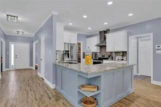 828 Windsor Oak Cir in Lawrenceville, GA - Building Photo - Building Photo