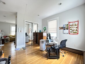 19 Lothrop St, Unit 2 in Boston, MA - Building Photo - Building Photo