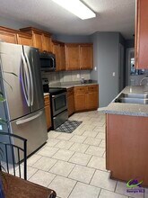 117 Meadow View Dr in Warner Robins, GA - Building Photo - Building Photo