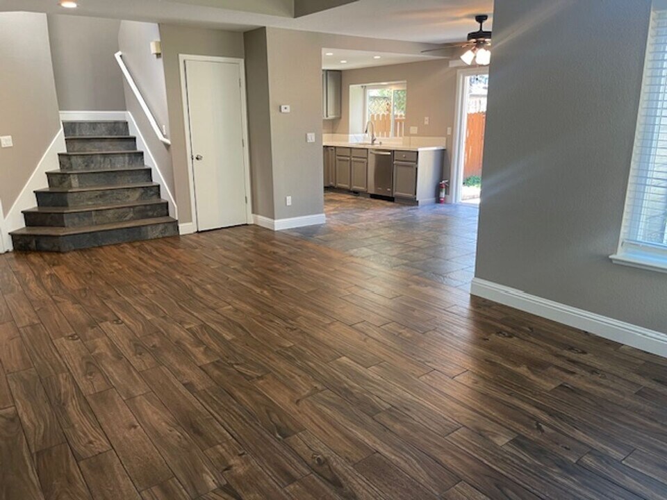 5162 Greystone Dr in Reno, NV - Building Photo