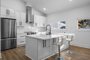 8625 Cedarbrook Dr in Charlotte, NC - Building Photo