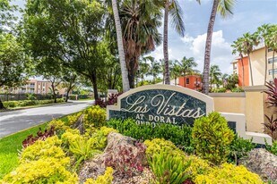 8100 Geneva Ct in Doral, FL - Building Photo