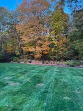 4 Hinman Meadow Rd in Burlington, CT - Building Photo - Building Photo
