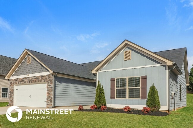 120 Brookhaven Dr in Villa Rica, GA - Foto de edificio - Building Photo