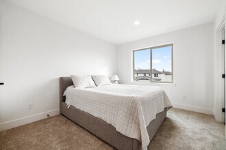 1030 S Underwood Pl in Kennewick, WA - Building Photo - Building Photo