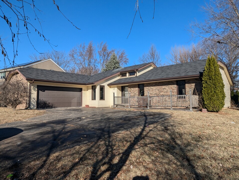 6782 Academy Trail in Rockford, IL - Building Photo