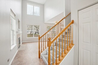 2358 Sunrise Cir in Aurora, IL - Building Photo - Building Photo