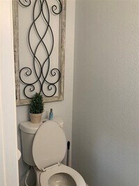 840 Threadneedle St photo'