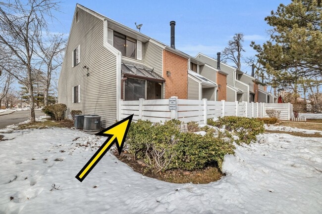 property at 955 Essex Ct Way