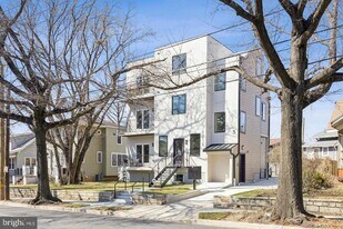 1016 Rhode Island Ave NE in Washington, DC - Building Photo