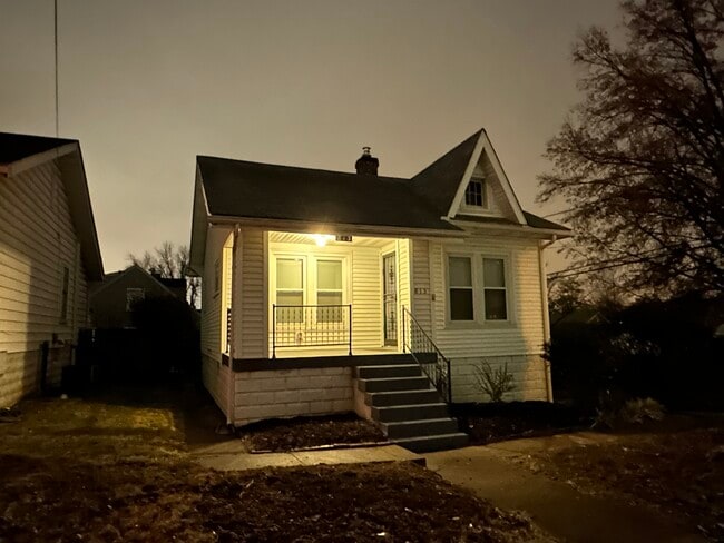 813 Reading Rd in Louisville, KY - Building Photo - Building Photo