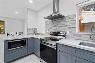 811 SW 26th Ct in Fort Lauderdale, FL - Building Photo - Building Photo