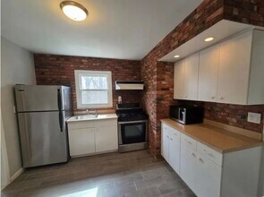 933 Lafayette Ave in Hawthorne, NJ - Foto de edificio - Building Photo